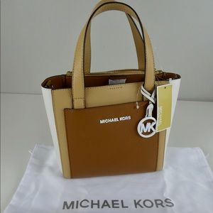 Michael Kors Gemma Colorblocked Messenger Tote